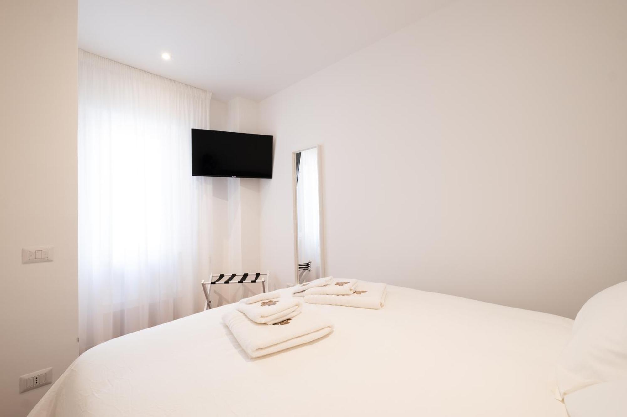 The Apulian Loft Bari - Via Celentano Apartment Exterior photo